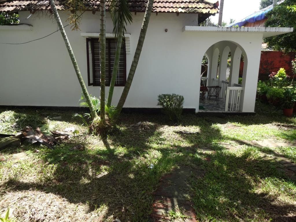Hill View Beach Resort Varkala Eksteriør billede